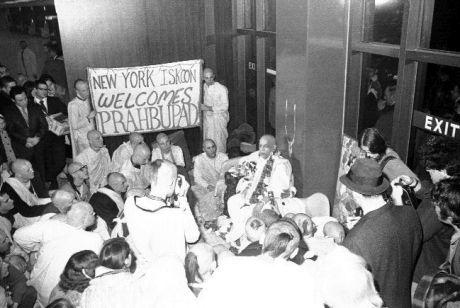 Бостон, 21 декабря 1969 года. Встреча Шрилы Прабхупады в аэропорту Логан