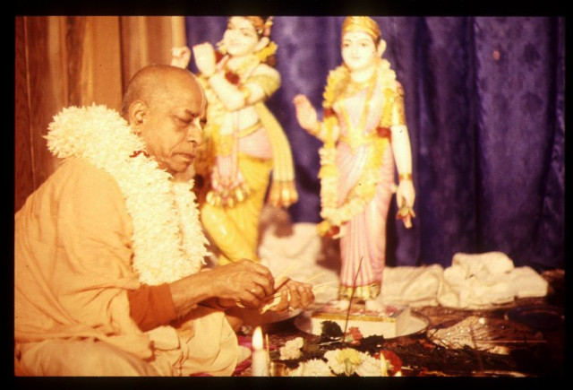 Шри Шри Радха-Лондонишвара. Первые Божества Радхи и Кришны, установленные в ИСККОН Шрилой Прабхупадой