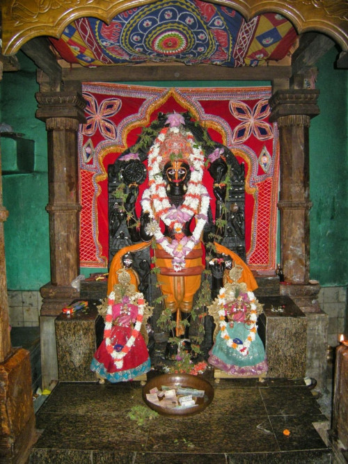 Господь Аларнатх в деревне Брахмагири (Аларнатх)