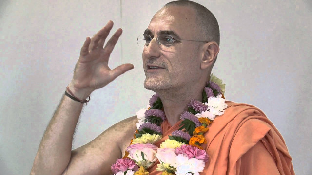 Bhakti Vidyapurna Swami 02