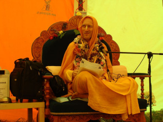 Бхакти Викаша Свами на фестивале Добромыш 2014