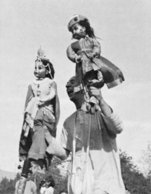1969 Вишнуджана показывает представление о Кришне