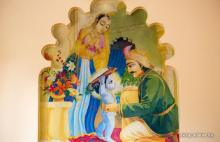 Зачастую Кришну изображают в образе ребенка с кожей голубого цвета.