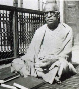 Начало 1965 года. А.Ч. Бхактиведанта Свами только что закончил работу над переводом и комментариями к Первой песни «Шримад-Бхагаватам»
