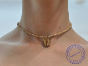 Кантхималы (бусы) из Туласи. 1 ряд. С кулоном "Радха Кришна". С Радха-кунды (эксклюзив). Светлые.