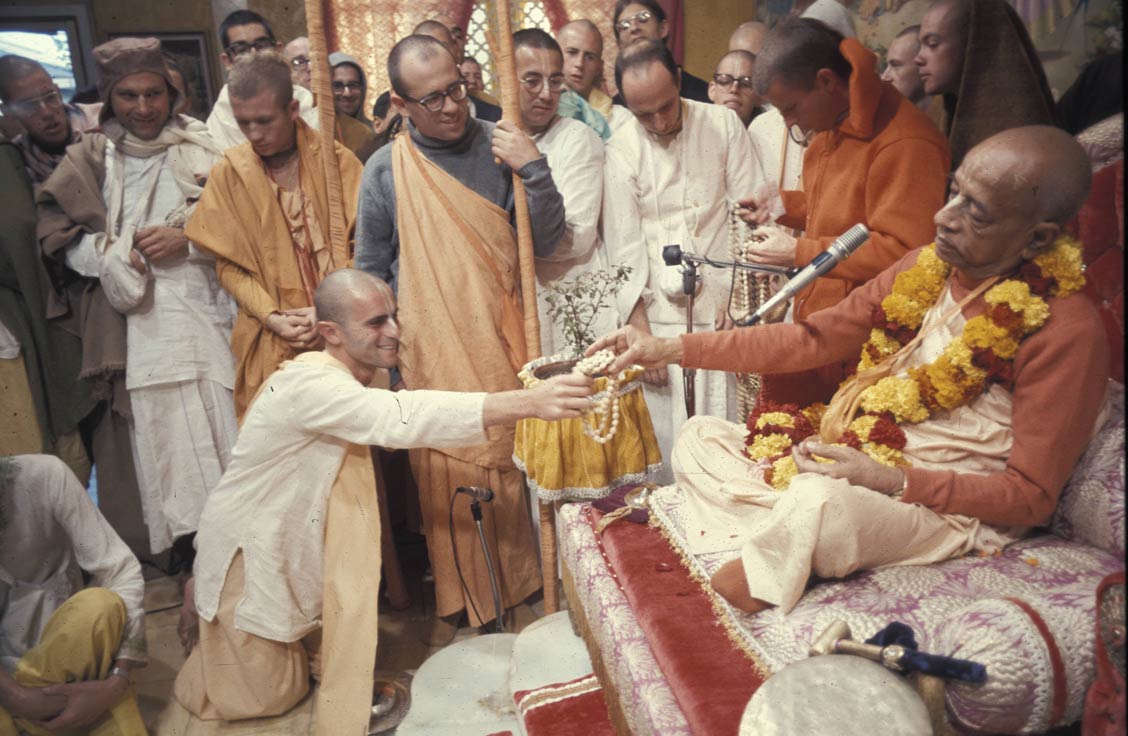 Citraka dasa Taking initiation  Los Angeles 1973