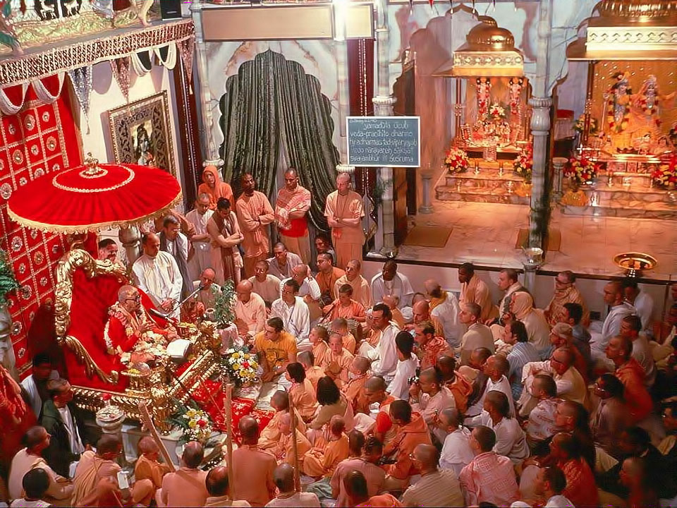 Srila Prabhupada on Vyassasana at new dwarka Los Angeles