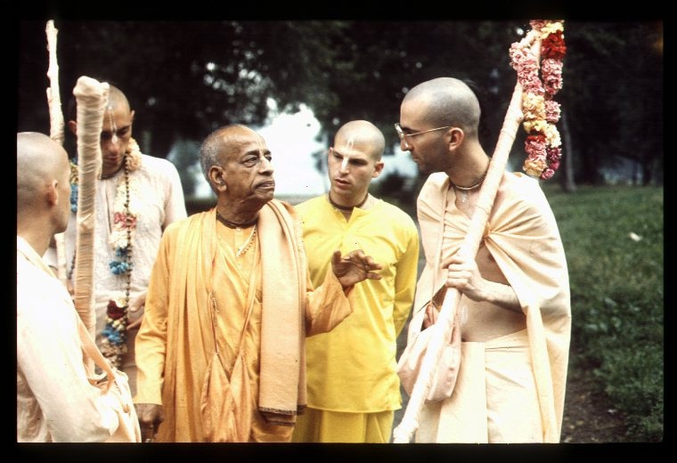 Srila Prabhupada i ucheniki