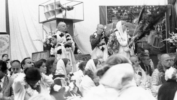 Ratha-yatra-1970-San-Francisco-29